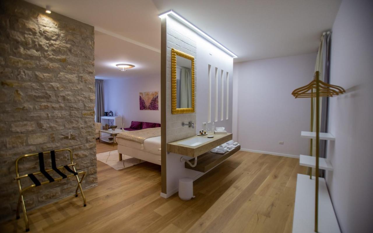 La Piazzetta Suite Potenza Luaran gambar